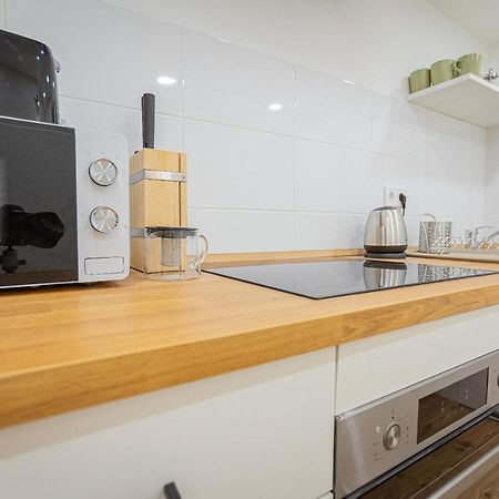 2 Bedroom Apartment In The Dob Street, Emerald Budapest Exterior foto