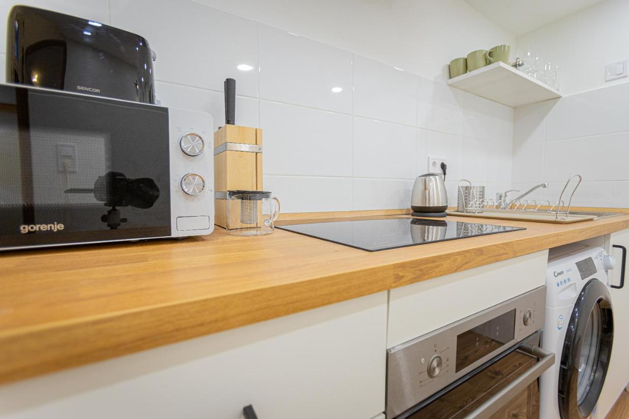 2 Bedroom Apartment In The Dob Street, Emerald Budapest Exterior foto