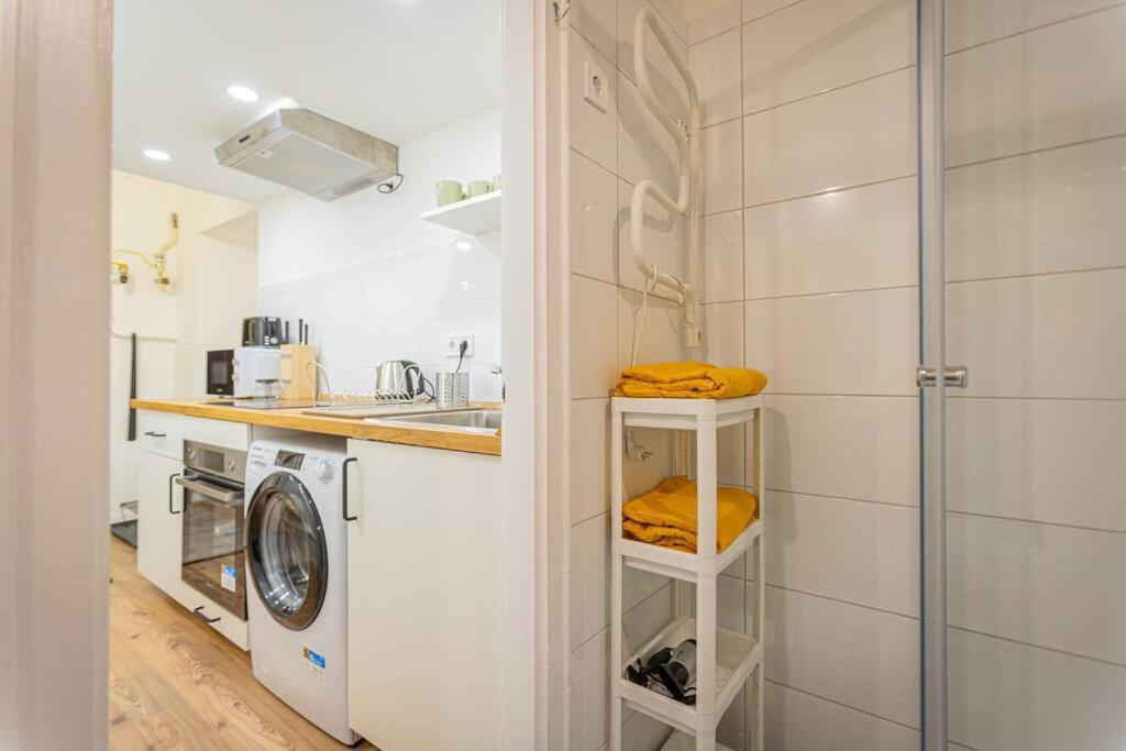 2 Bedroom Apartment In The Dob Street, Emerald Budapest Exterior foto