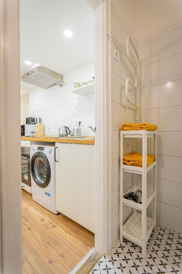 2 Bedroom Apartment In The Dob Street, Emerald Budapest Exterior foto